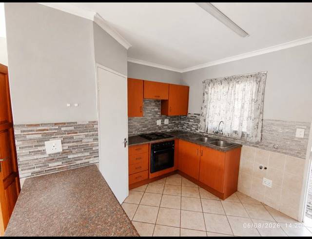 2 BEDROOM TOWNHOUSE FOR SALE IN ELARDUSPARK